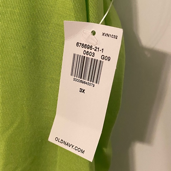 Old Navy Active Tank - Picture 3 of 4